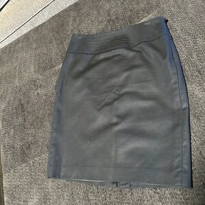 Banana Republic Gray Knee-Length Pencil Skirt